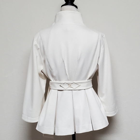Simply Chloe Dao Off-White Cropped Flared Pleated Bell Sleeve Belted Jacket M - Picture 11 of 16